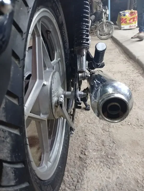 Suzuki GS 150 SE Model 2017