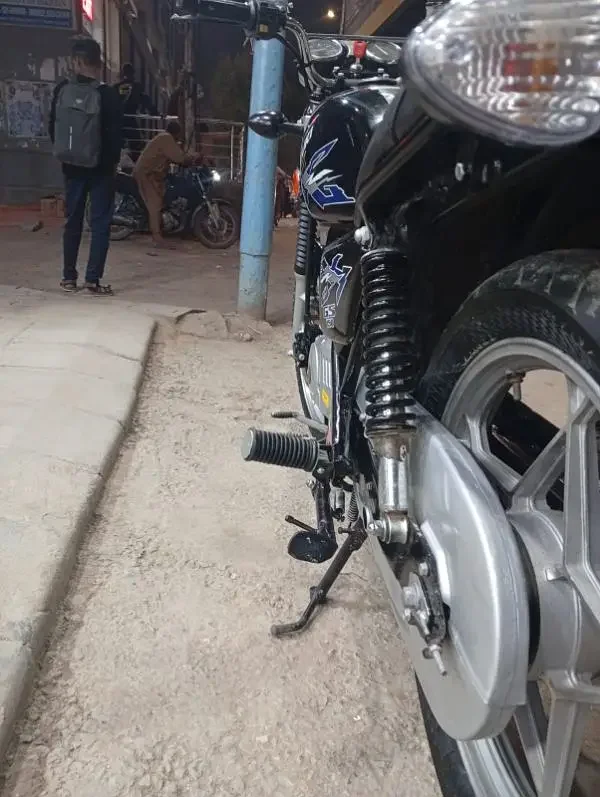 Suzuki GS 150 SE Model 2017